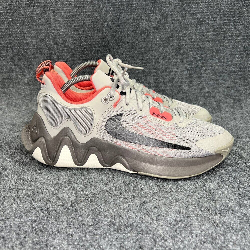 Nike Giannis Immortality 2 Shoes Men's Size 9 Cobblestone Athletic Basketball